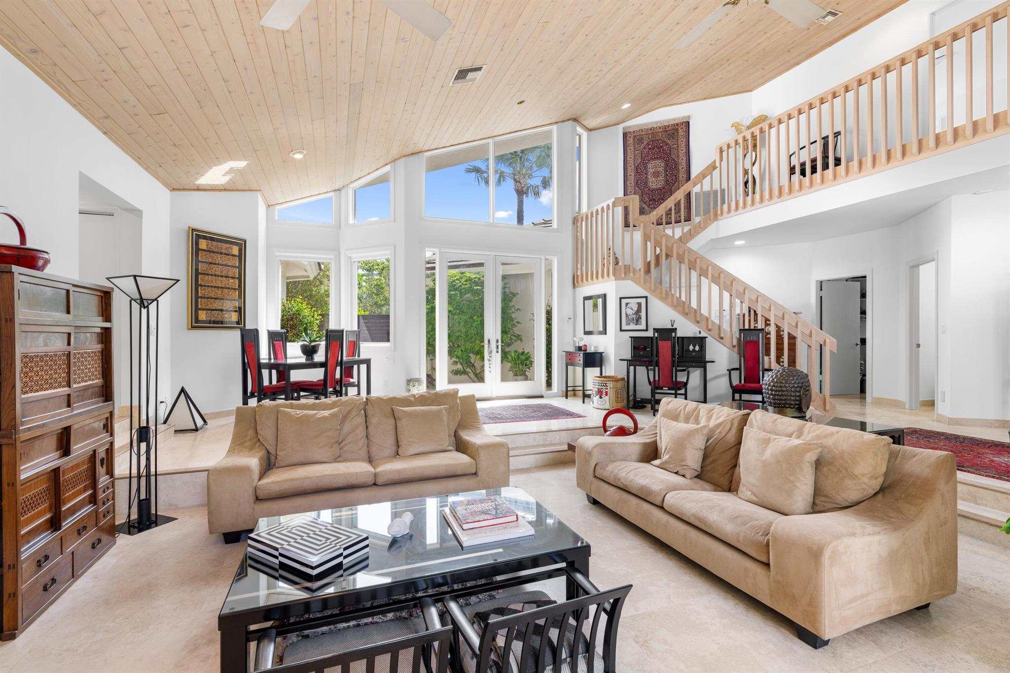 TROPICAL SHORES - Residential