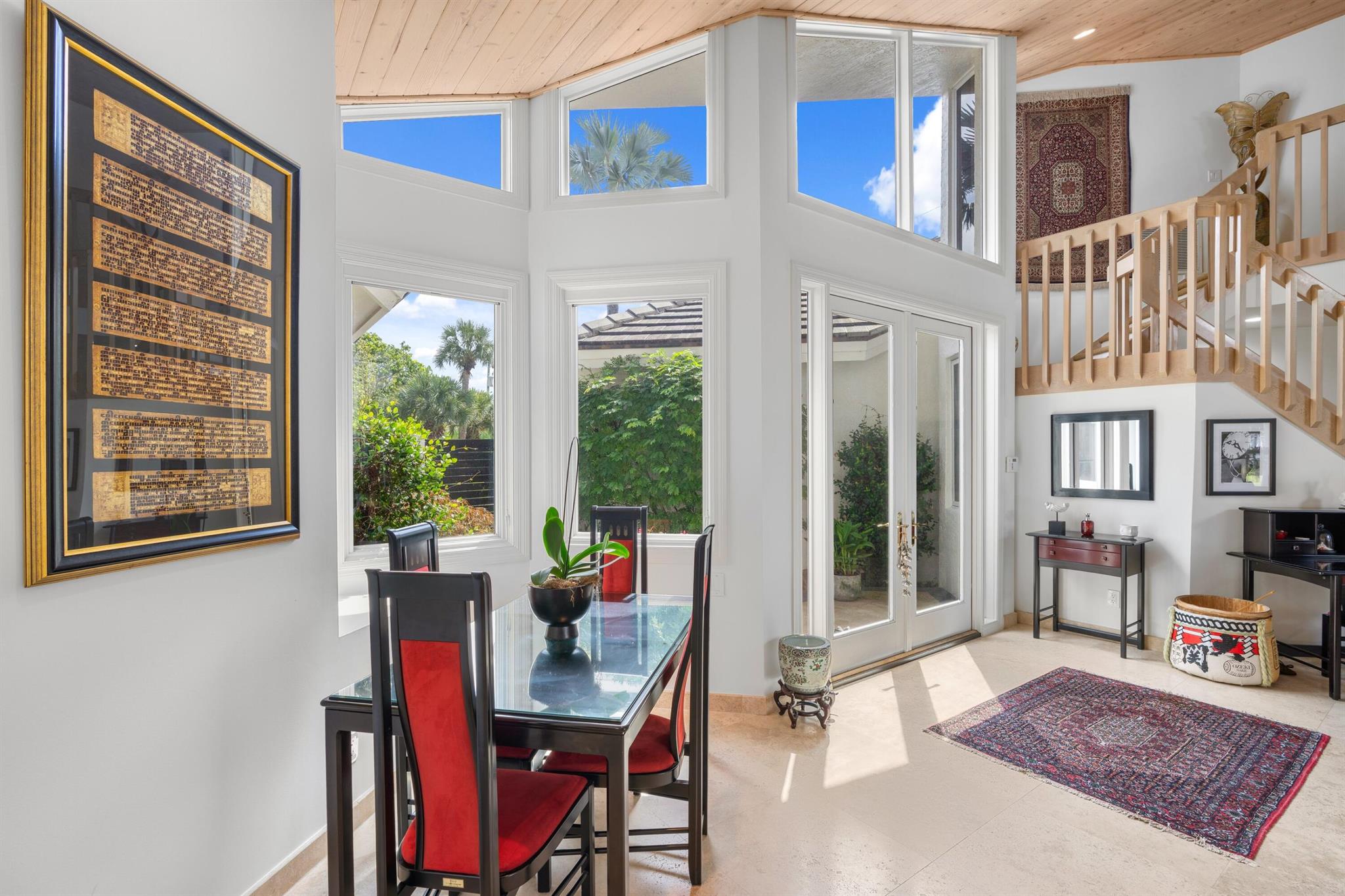 TROPICAL SHORES - Residential