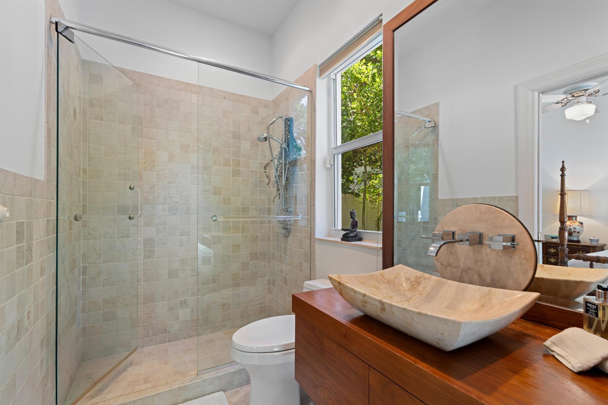 TROPICAL SHORES - Residential