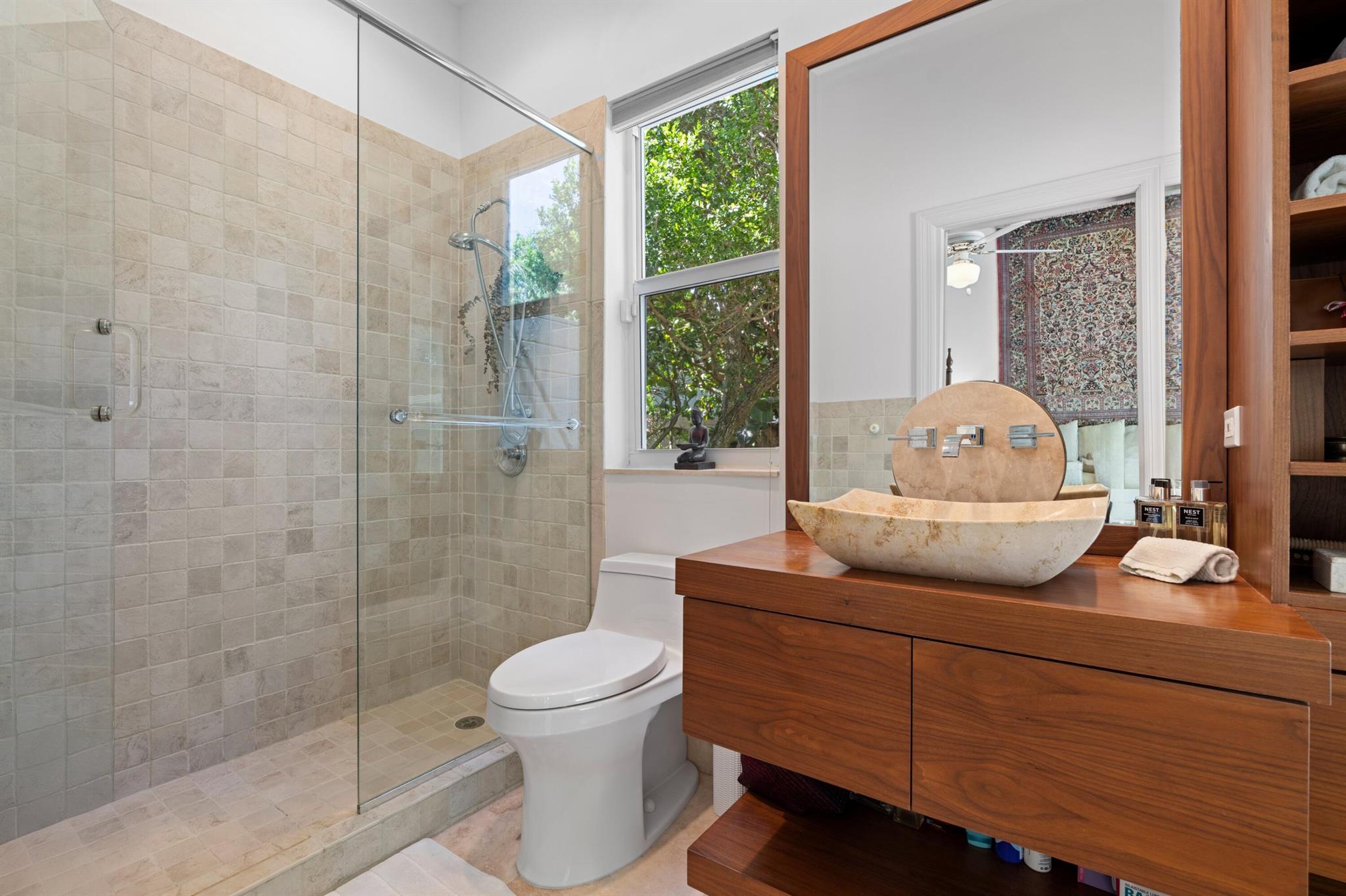 TROPICAL SHORES - Residential