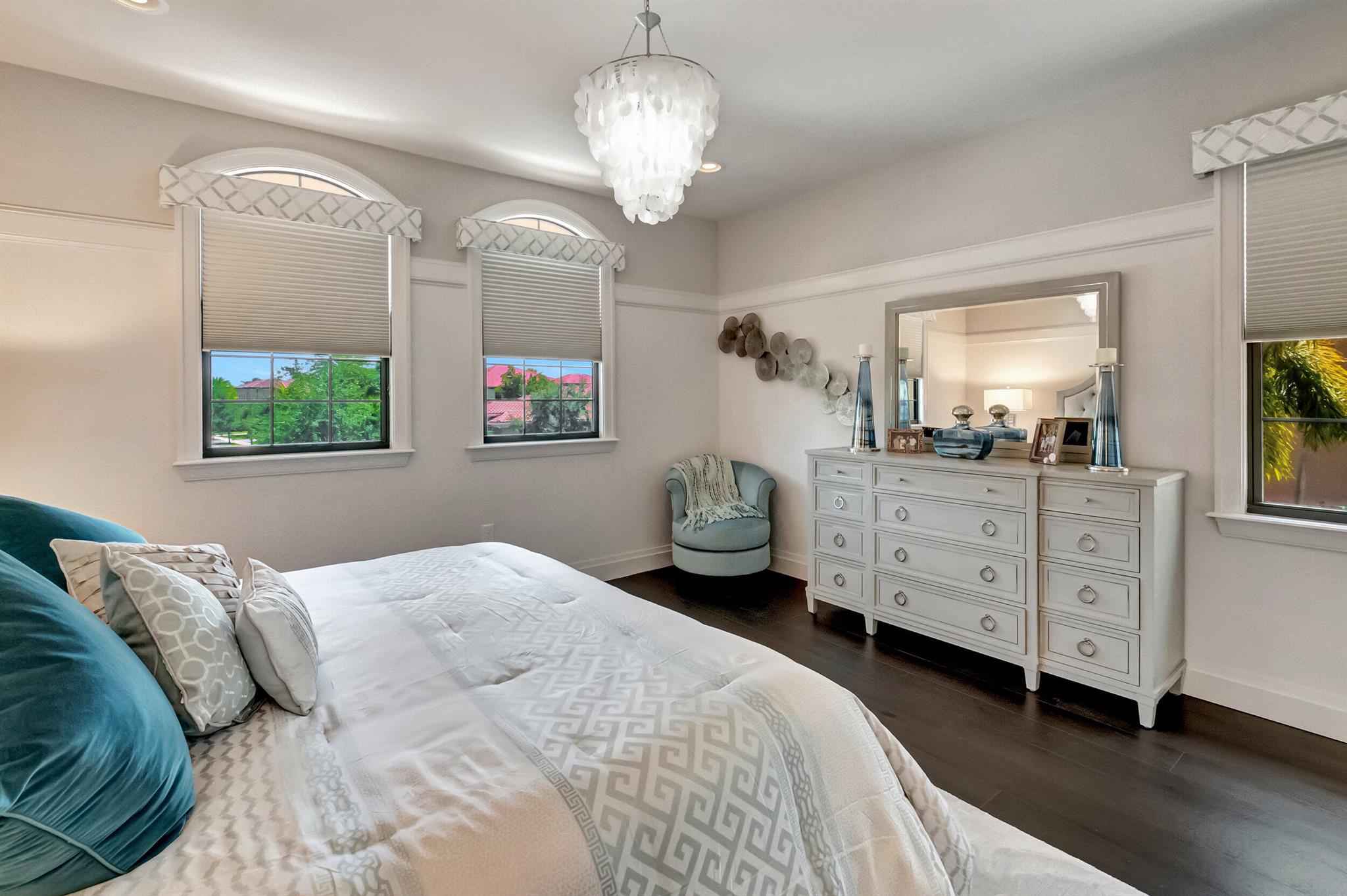 Seven Bridges - Residential