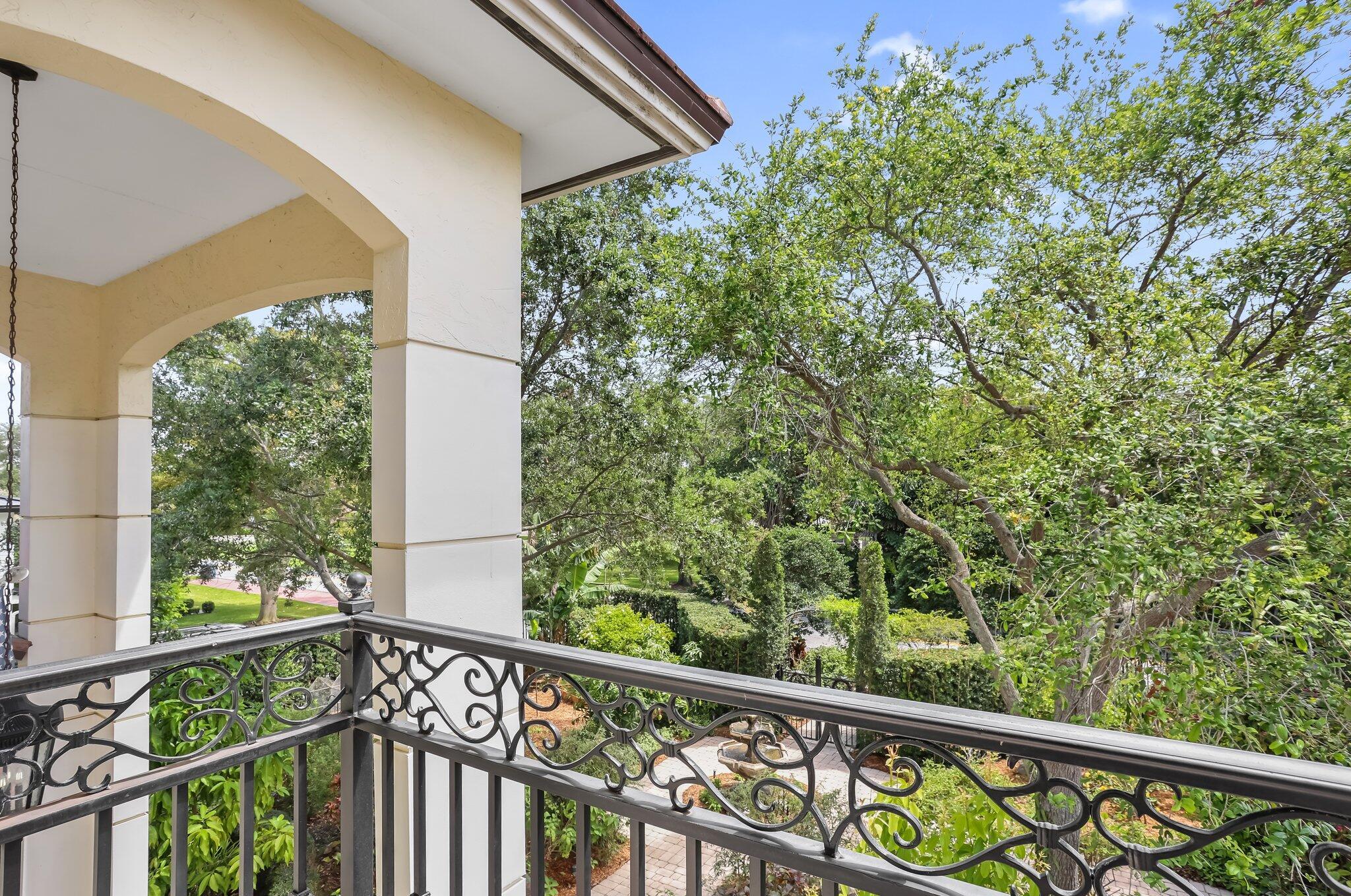 BEACH WAY HEIGHTS UNIT - Residential