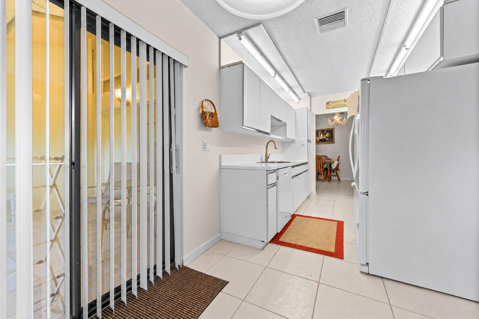 14170 Nesting Way B