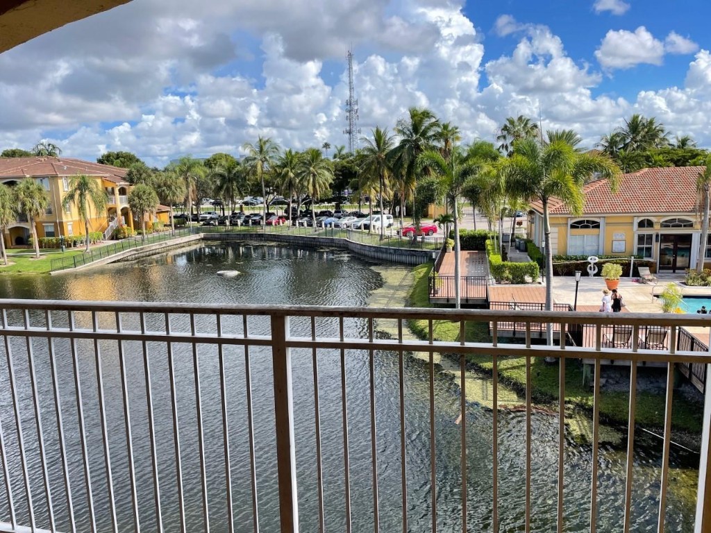 La Via - Residential