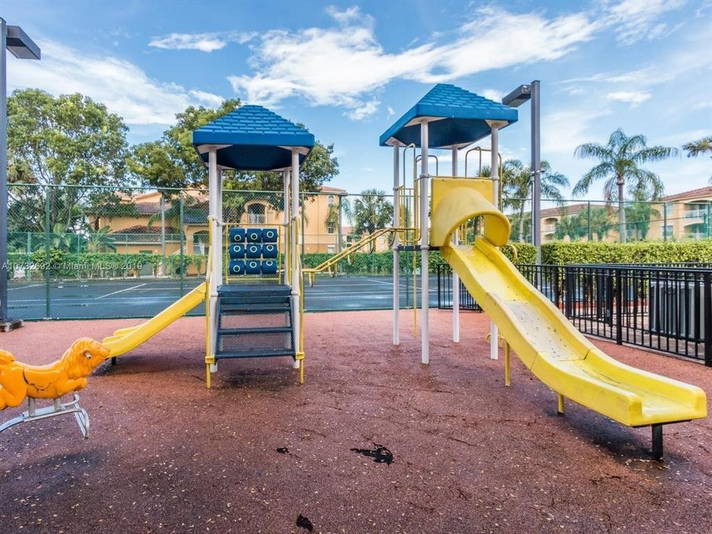 La Via - Residential