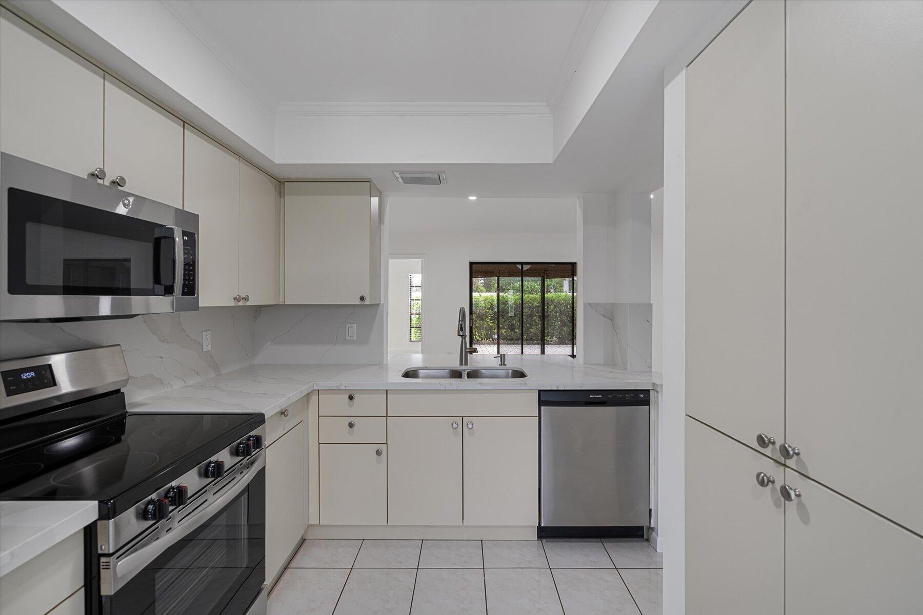 BUTTONWOOD 1 - Residential