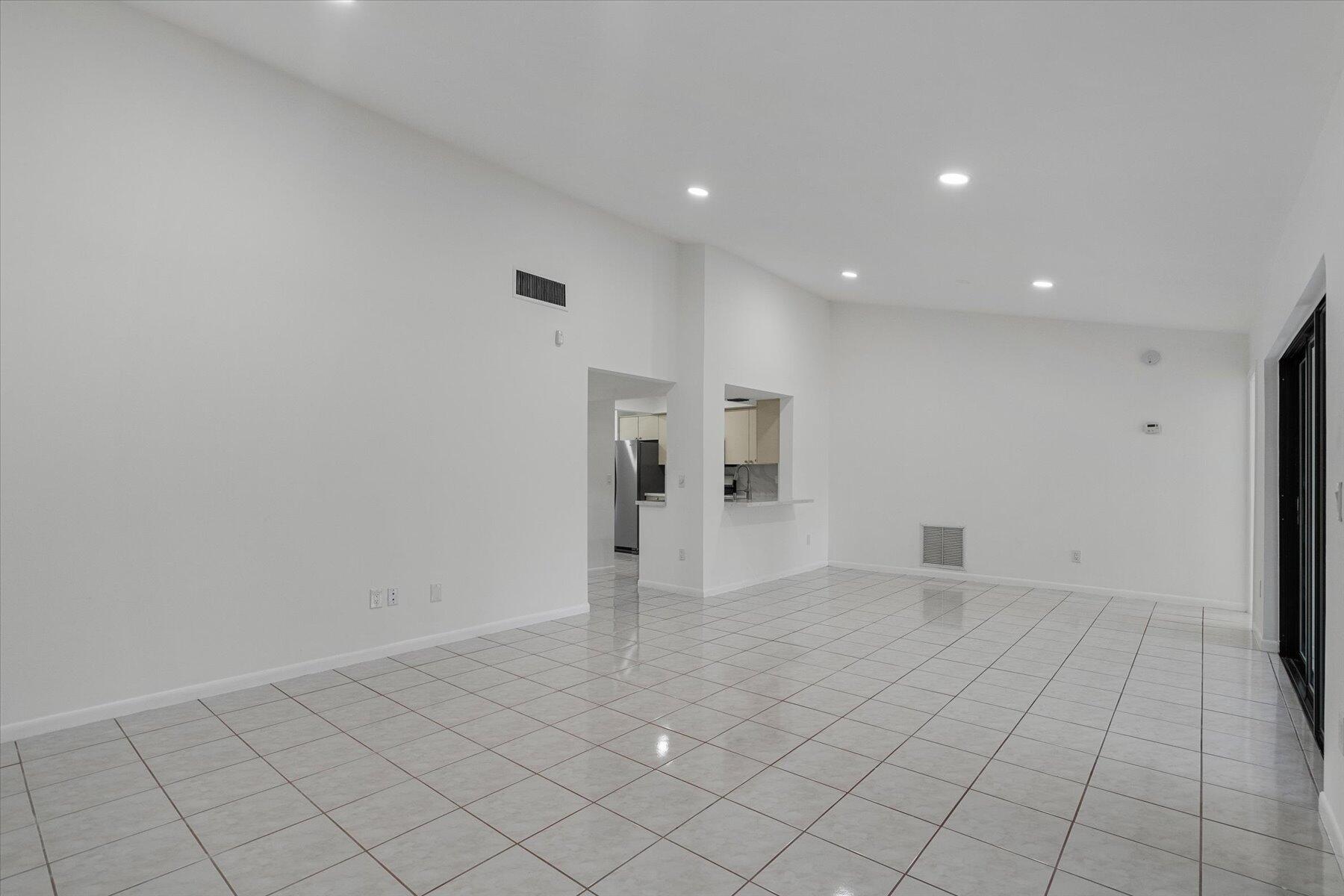 BUTTONWOOD 1 - Residential