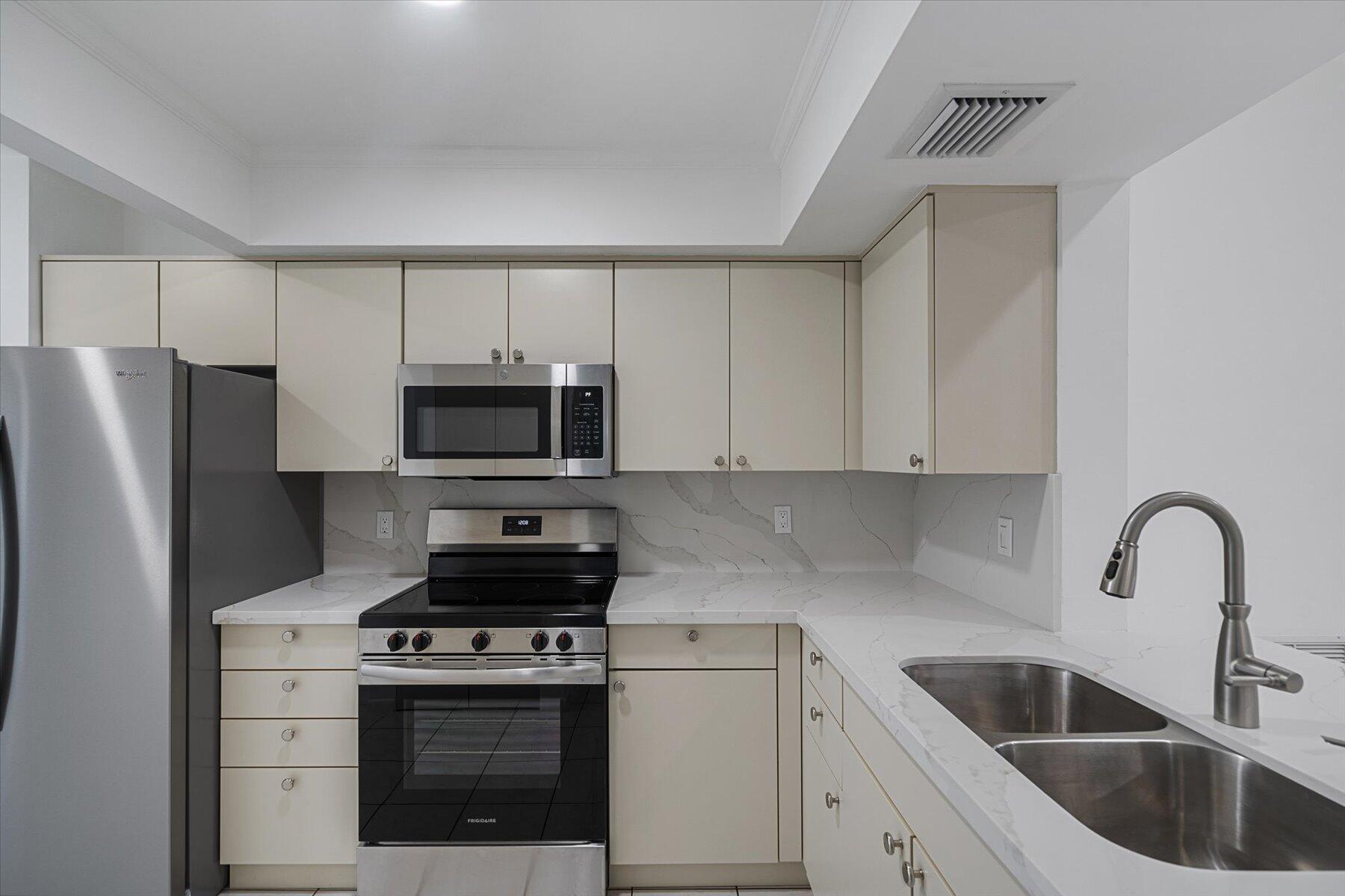BUTTONWOOD 1 - Residential