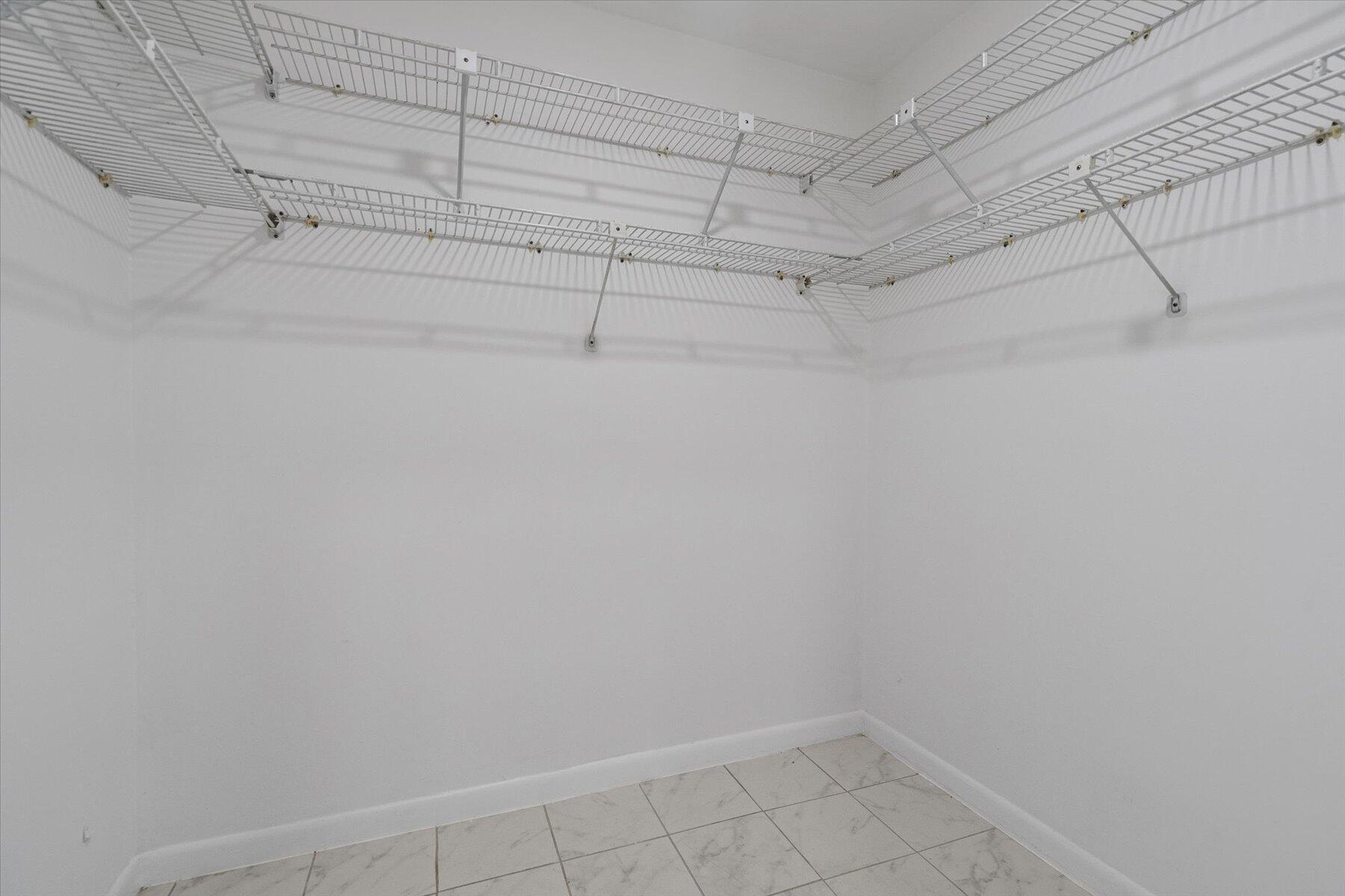 BUTTONWOOD 1 - Residential