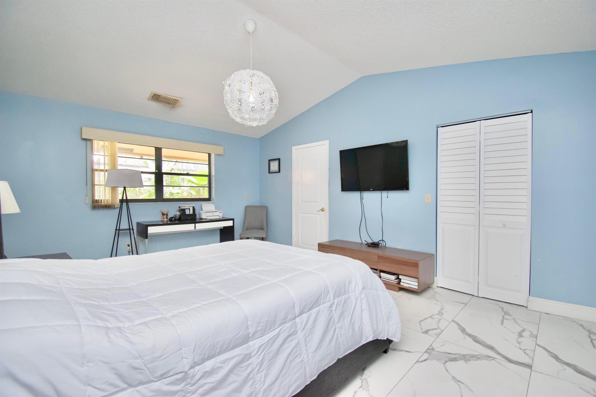 LAKES OF BOCA BARWOOD 1 - Residential