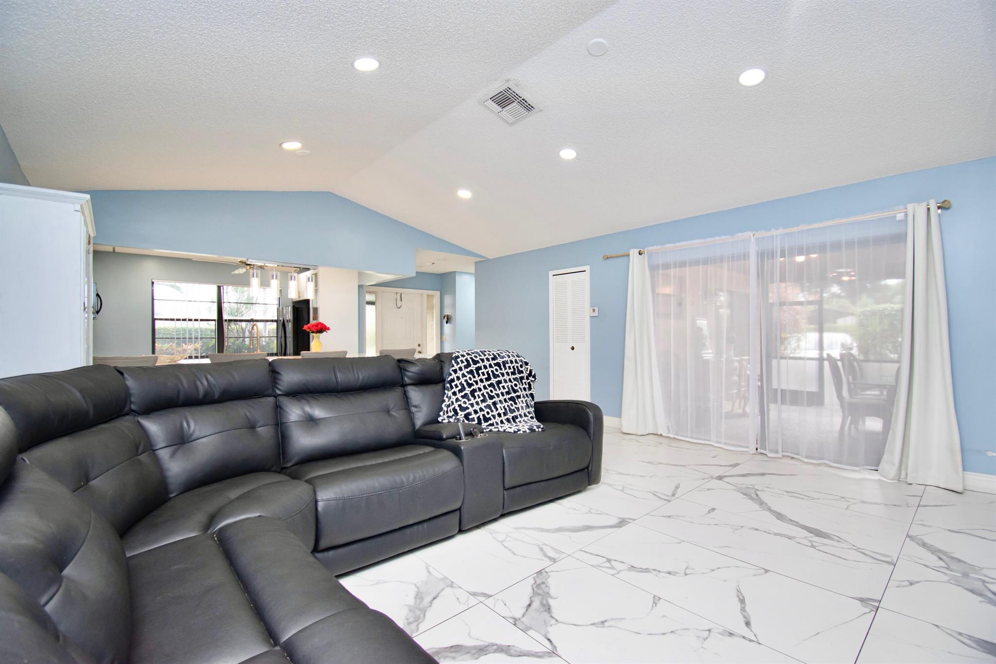 LAKES OF BOCA BARWOOD 1 - Residential