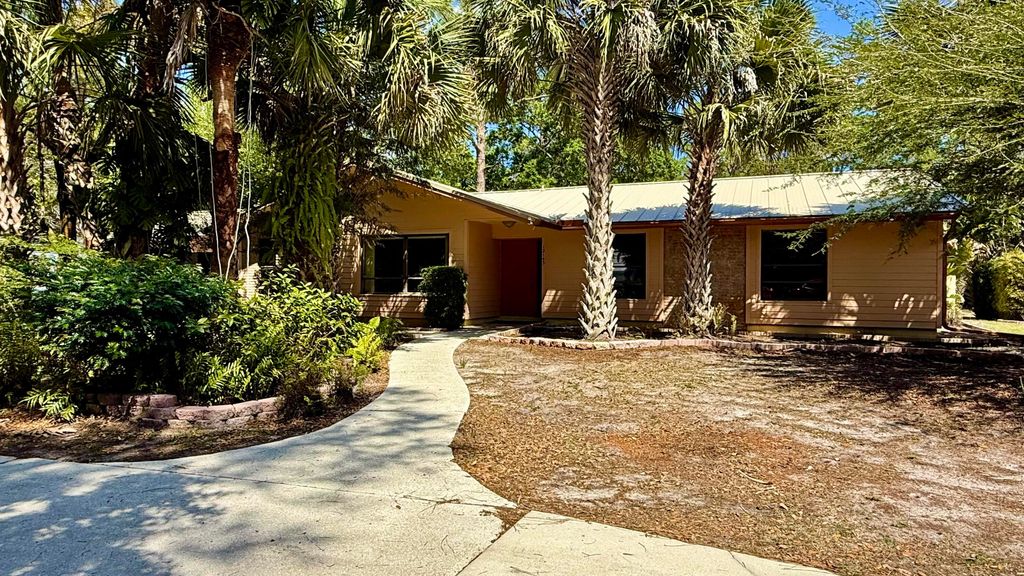 Photo of 12143 174th Pl Pl N, Jupiter, FL 33478 (MLS # B26007361)