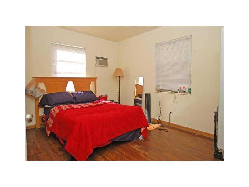 HOLLYWOOD TERRACE - Residential Lease