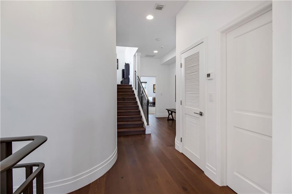 Las Olas Isles - Residential