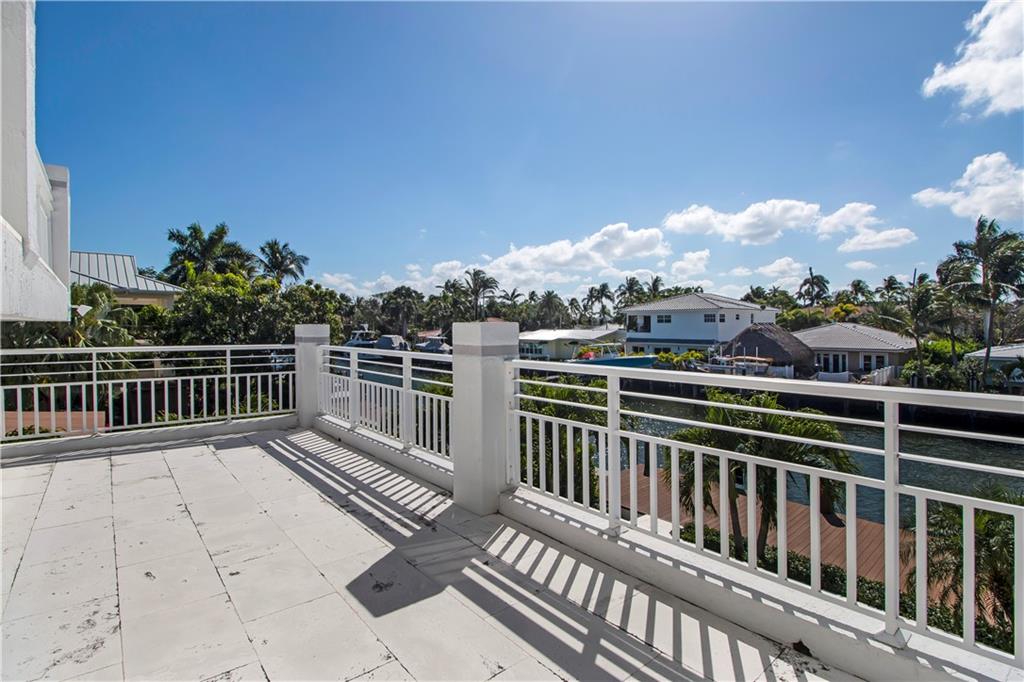 Las Olas Isles - Residential