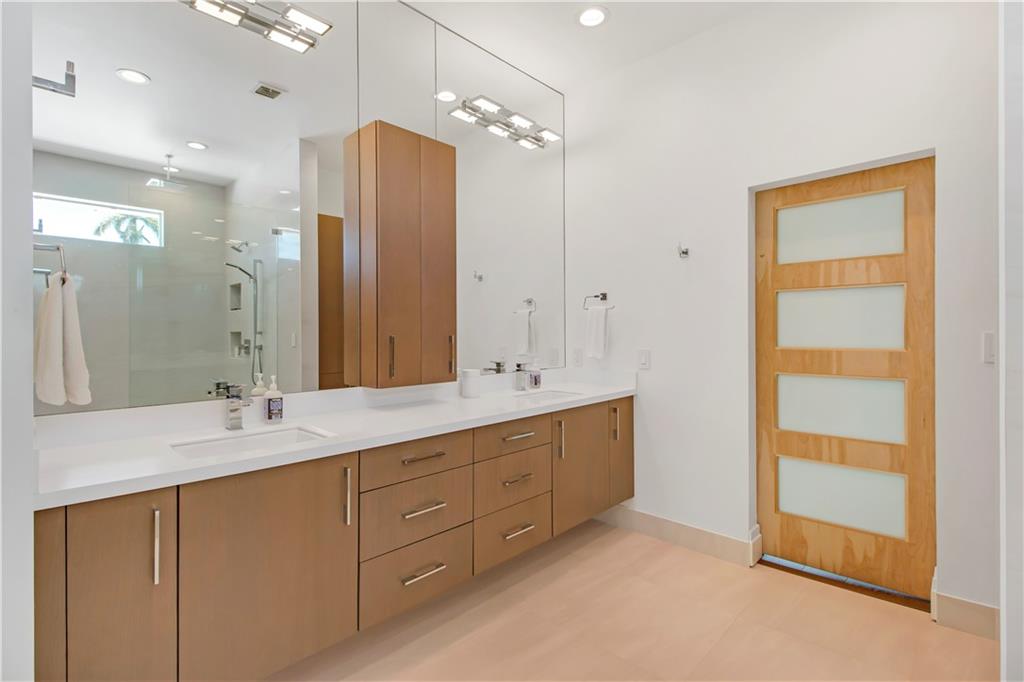 Las Olas Isles - Residential