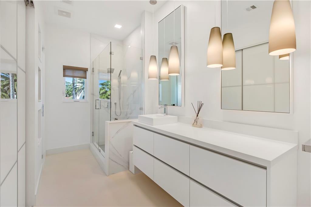 Las Olas Isles - Residential