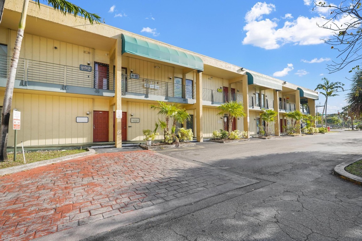 2331 N State Road 7 219