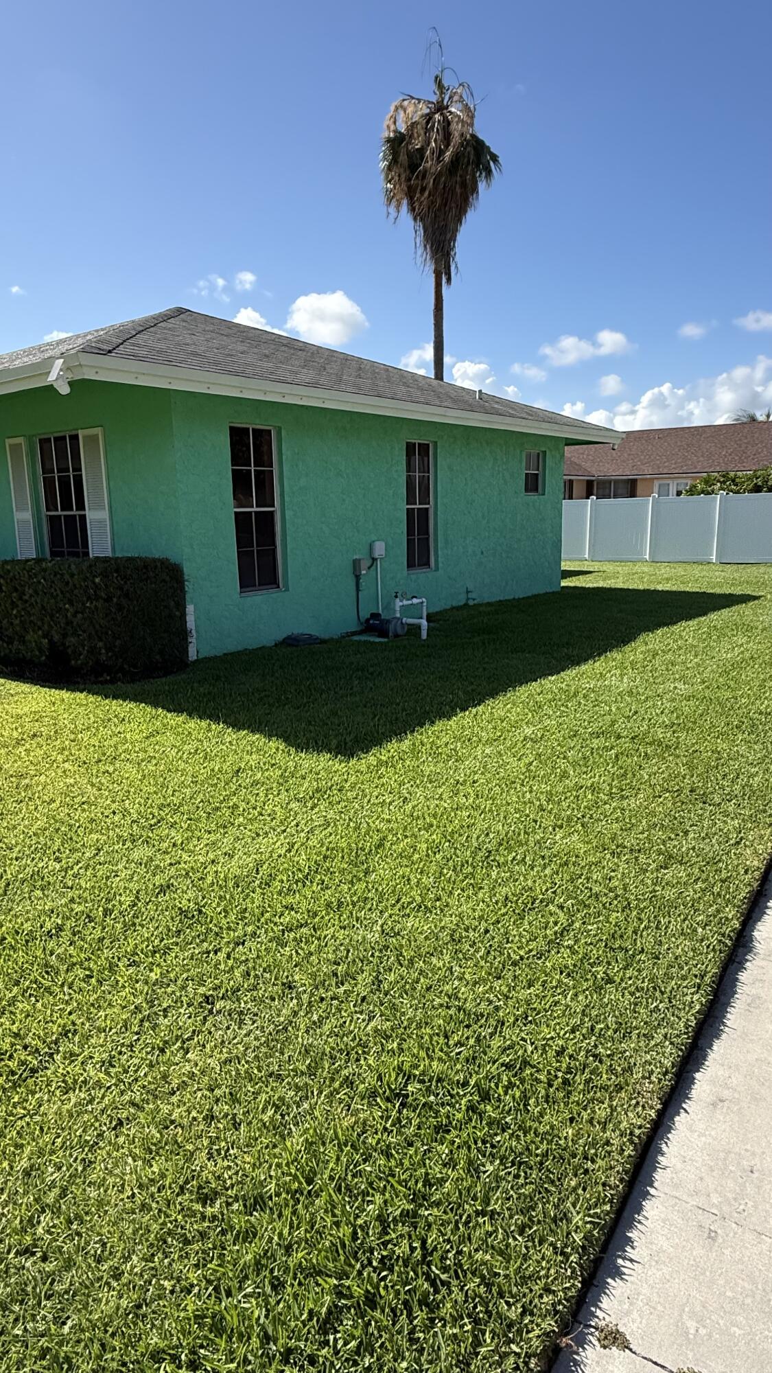 2716 Starwood Circle