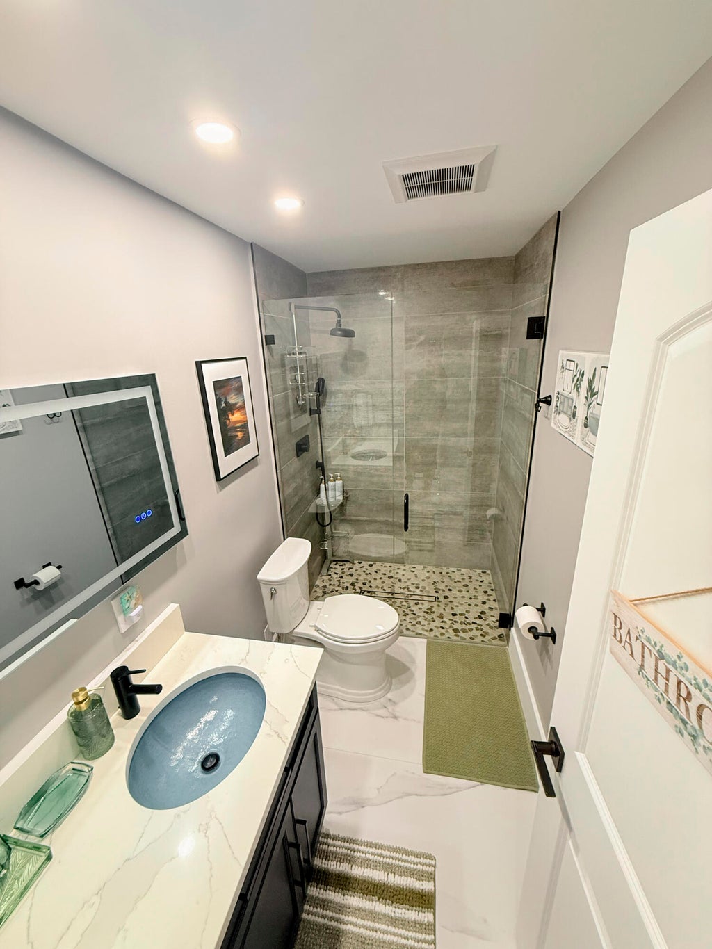 Photo of 631 NW 39th Street, Oakland Park, FL 33309 (MLS # B26064690)