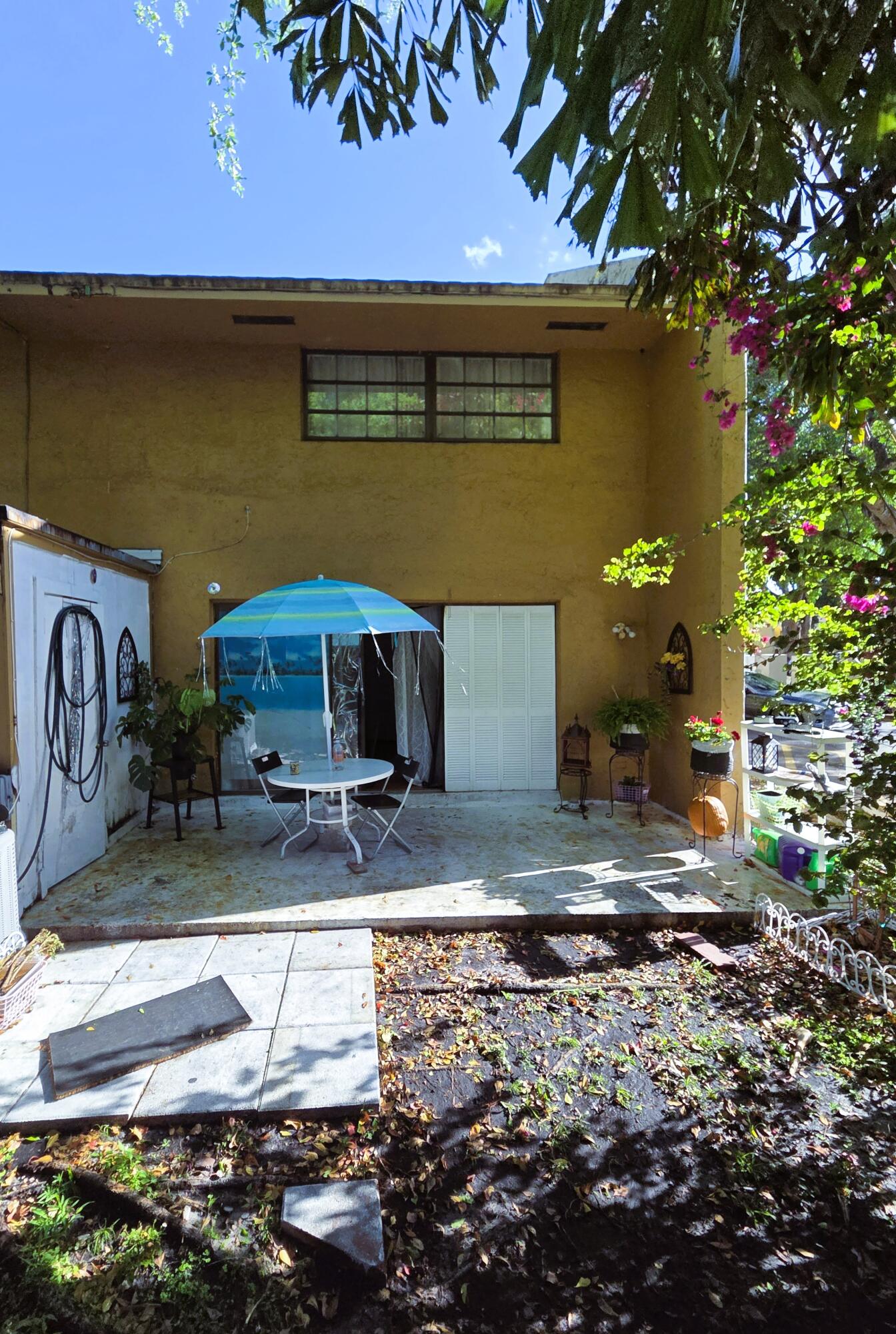 CENTER COURT CONDOMINIUM - Residential