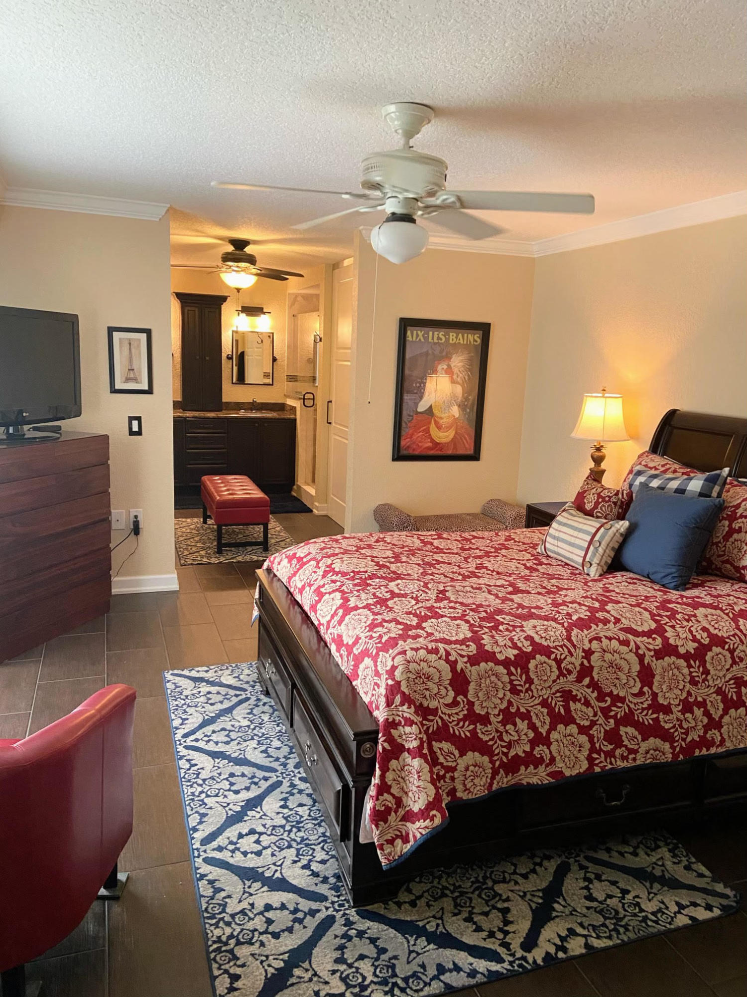 GARDEN LAKES AND GARDEN SQUARE SHOPS - Residential