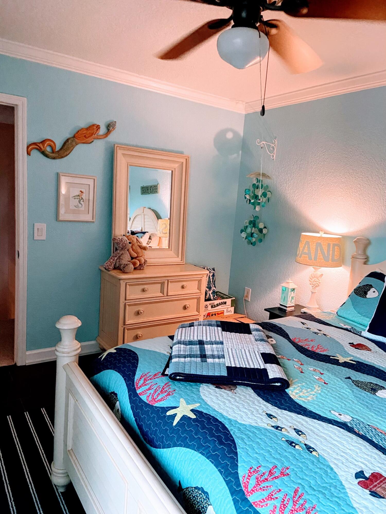 GARDEN LAKES AND GARDEN SQUARE SHOPS - Residential