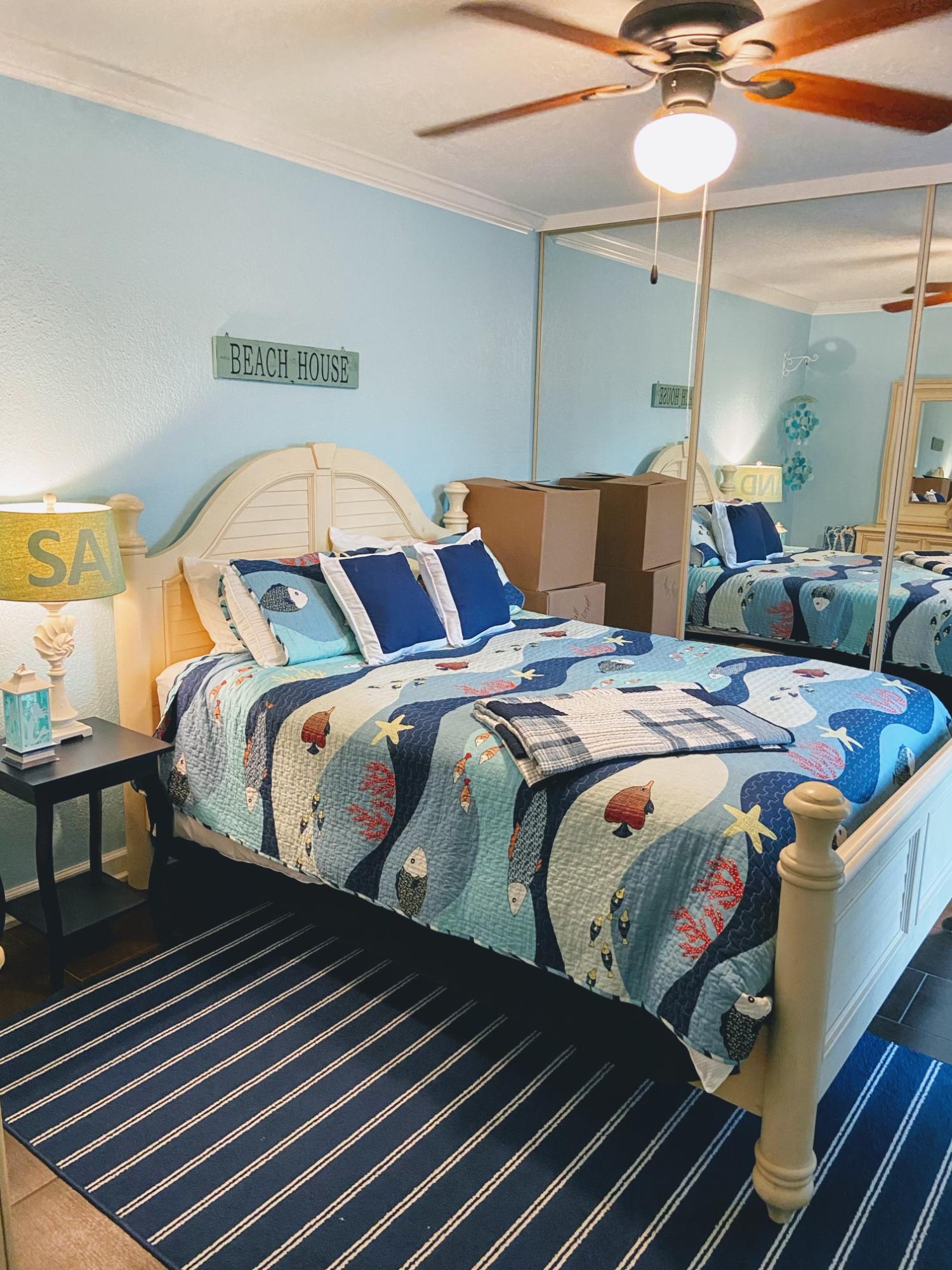 GARDEN LAKES AND GARDEN SQUARE SHOPS - Residential