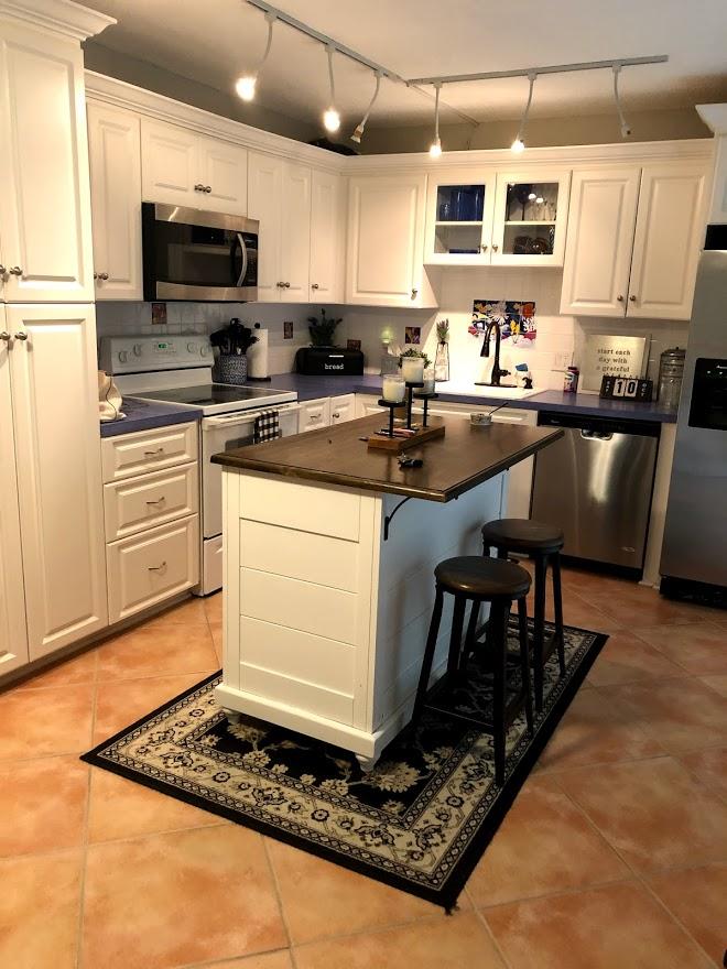 GARDEN LAKES AND GARDEN SQUARE SHOPS - Residential