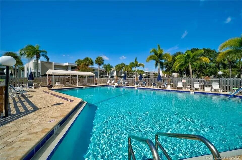 CIRCLE BAY YACHT CLUB CONDO - Residential