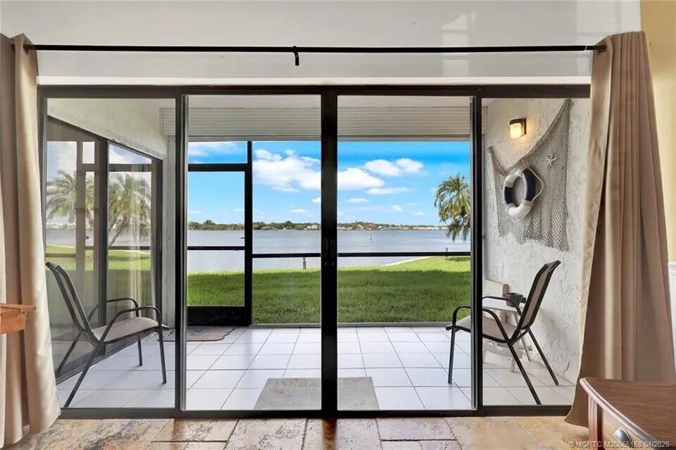 CIRCLE BAY YACHT CLUB CONDO - Residential