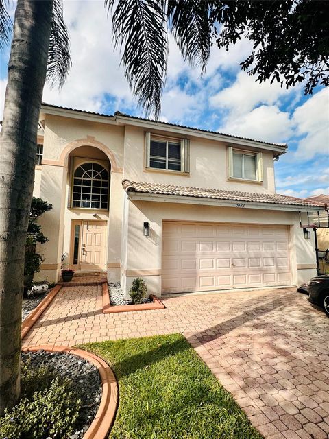 5522 NW 125th Ter Coral Springs FL 33076