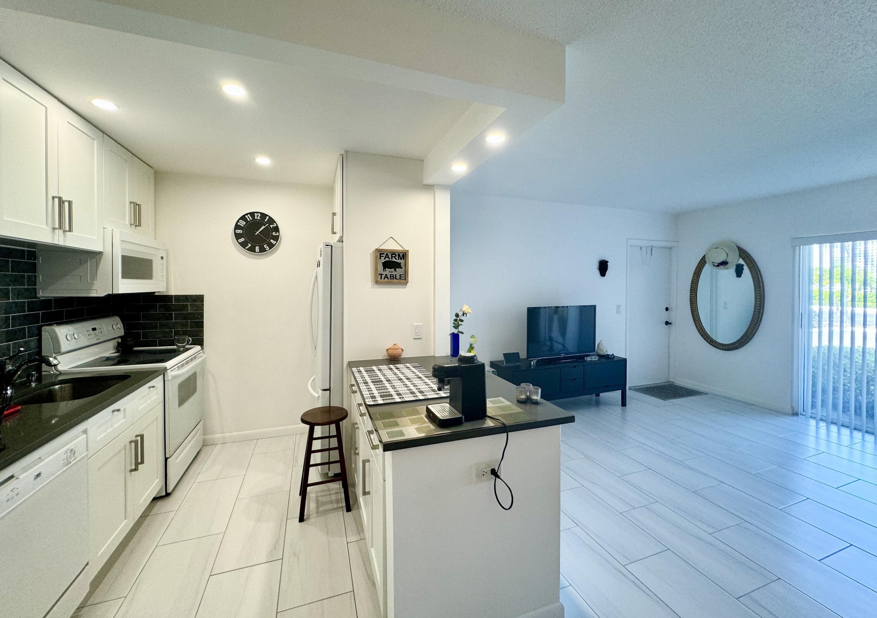 4501 S Ocean Boulevard E5