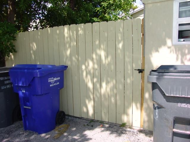 Hollywood South Side Add - Residential Lease