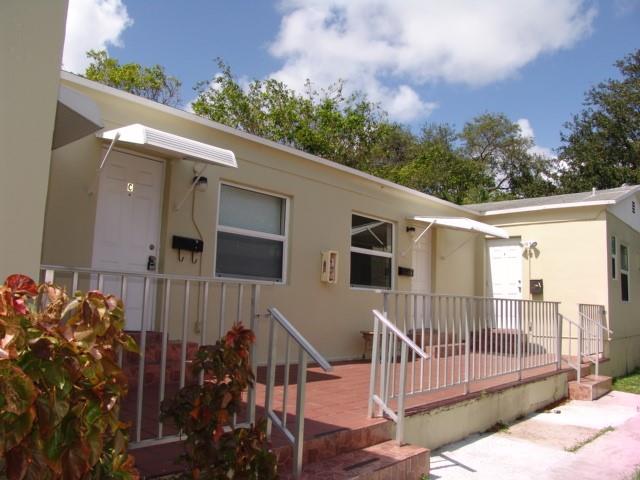 Hollywood South Side Add - Residential Lease