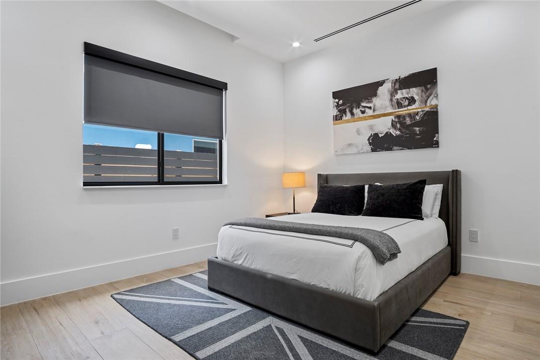 Victoria Courts 9-49 B - Residential