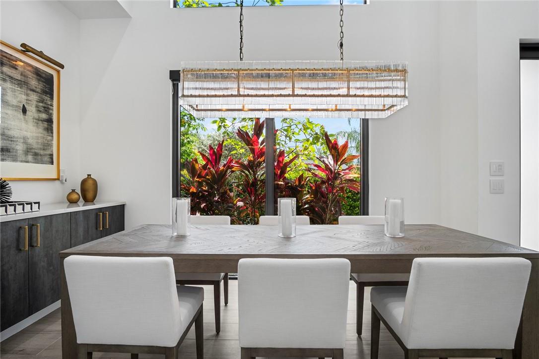 Victoria Courts 9-49 B - Residential