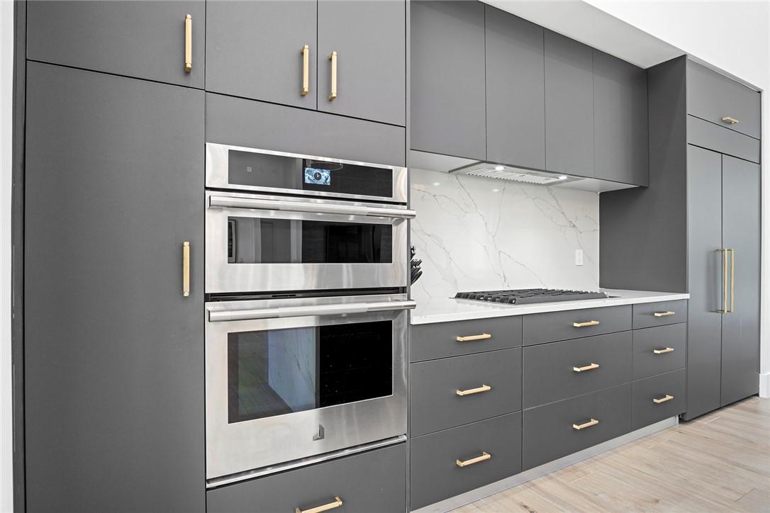 Victoria Courts 9-49 B - Residential