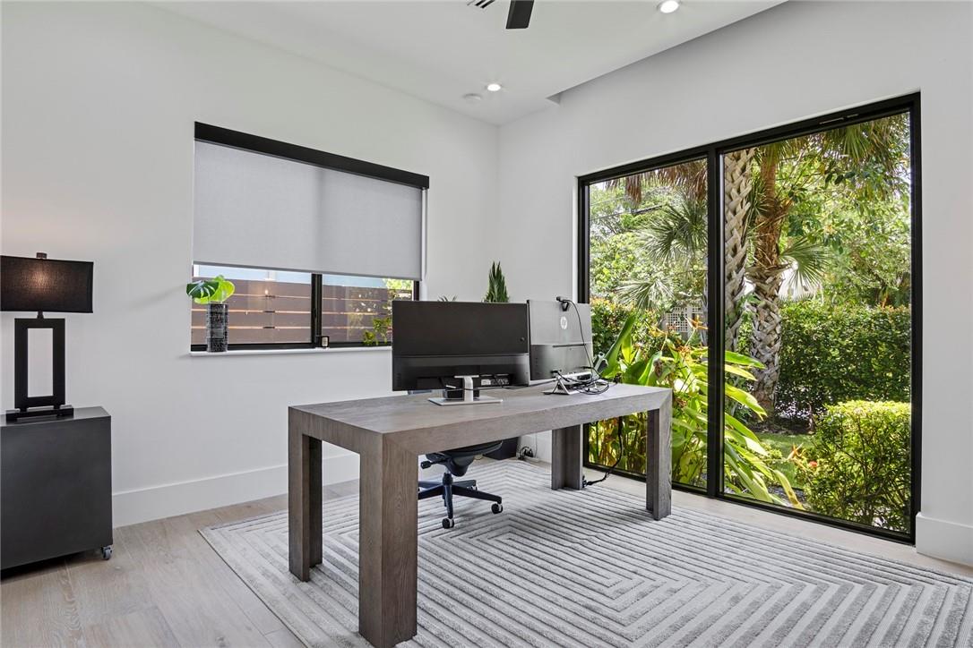 Victoria Courts 9-49 B - Residential