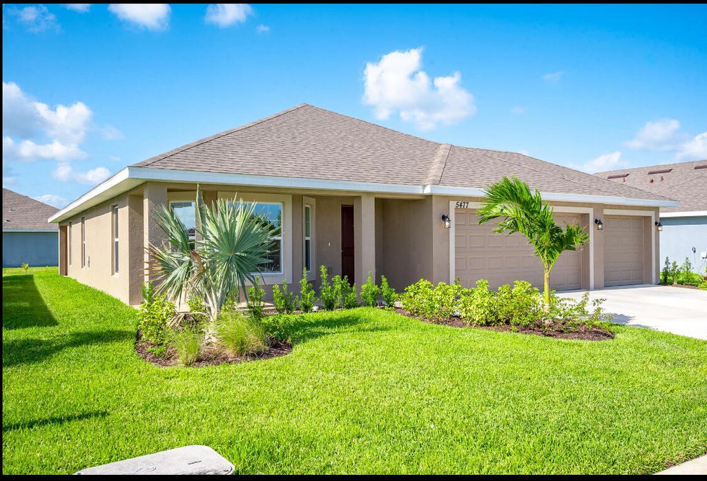 Photo of 5732 Waterstone Boulevard, Fort Pierce, FL 34951 (MLS # R11148983)