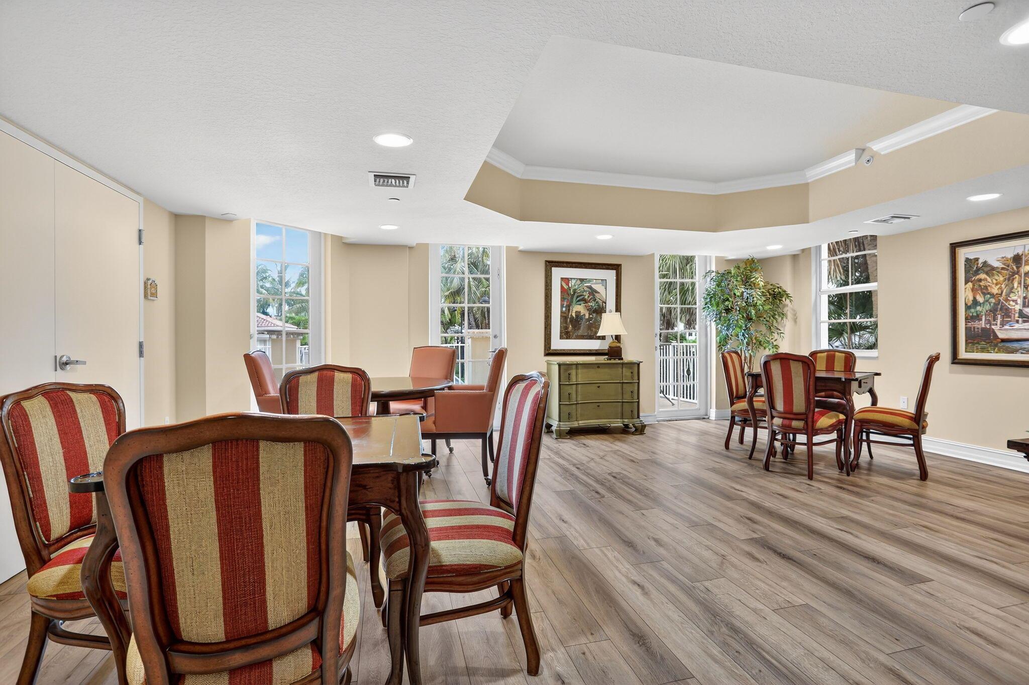 1200 HILLSBORO MILE - Residential