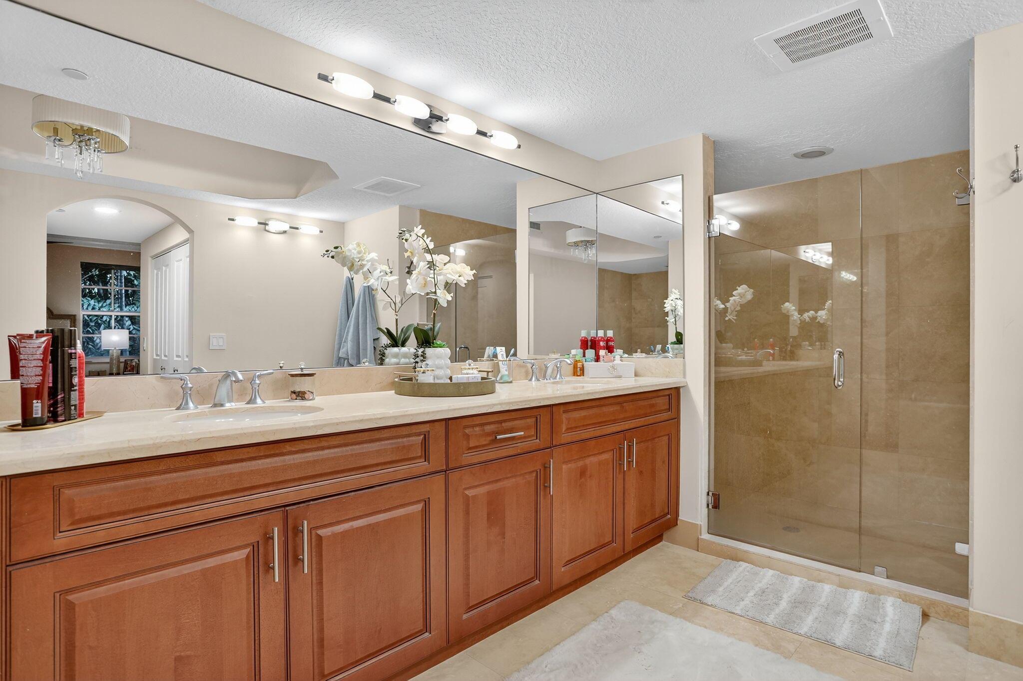 1200 HILLSBORO MILE - Residential