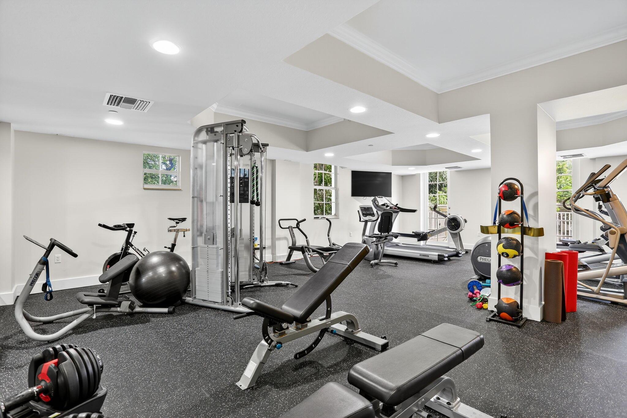 1200 HILLSBORO MILE - Residential