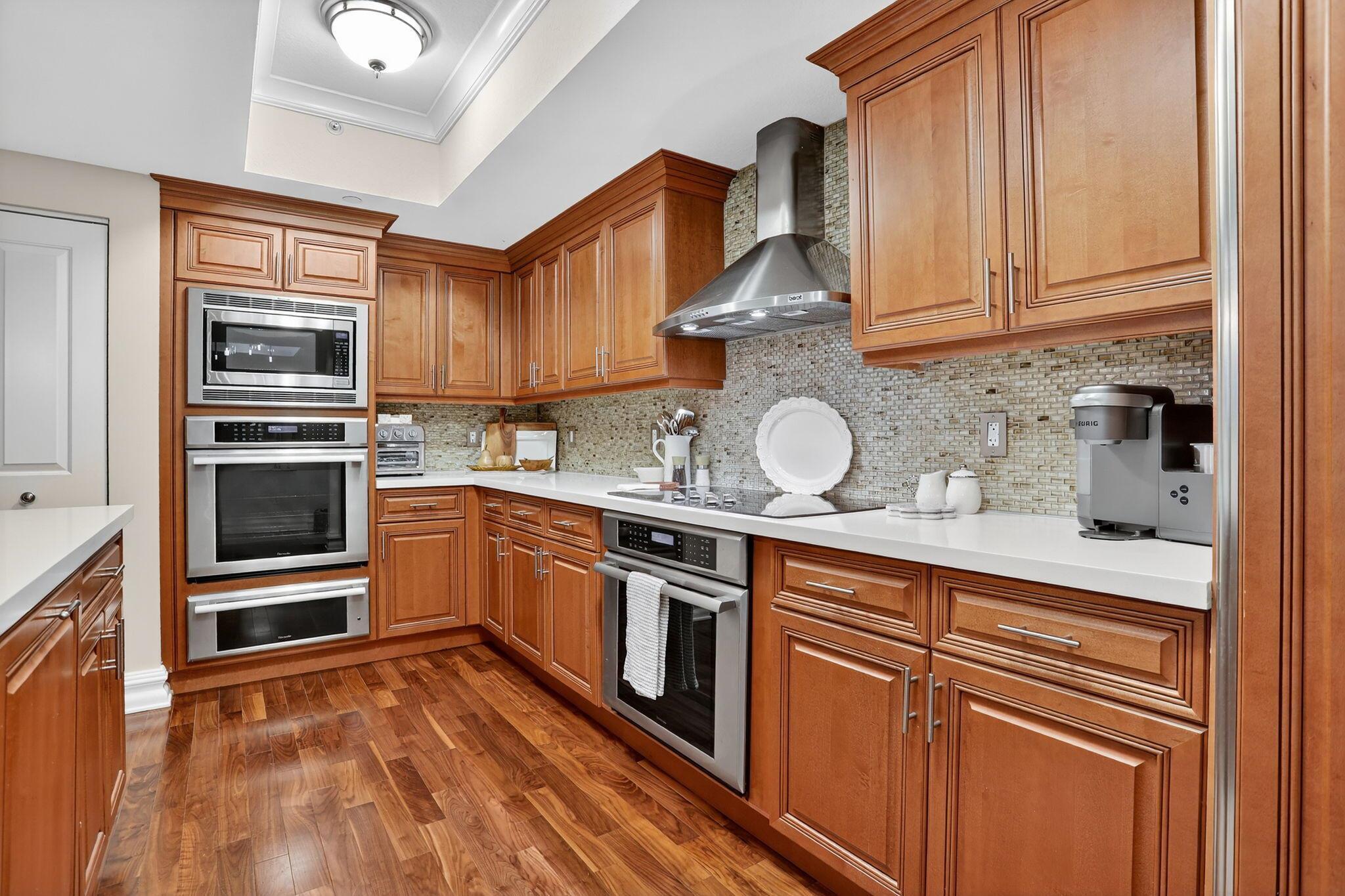 1200 HILLSBORO MILE - Residential