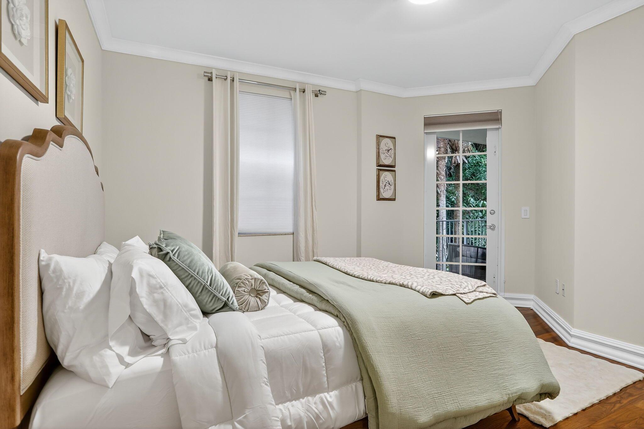 1200 HILLSBORO MILE - Residential