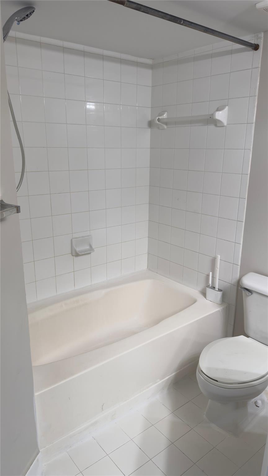 La Via Condo - Residential Lease