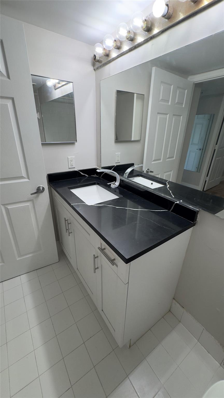 La Via Condo - Residential Lease