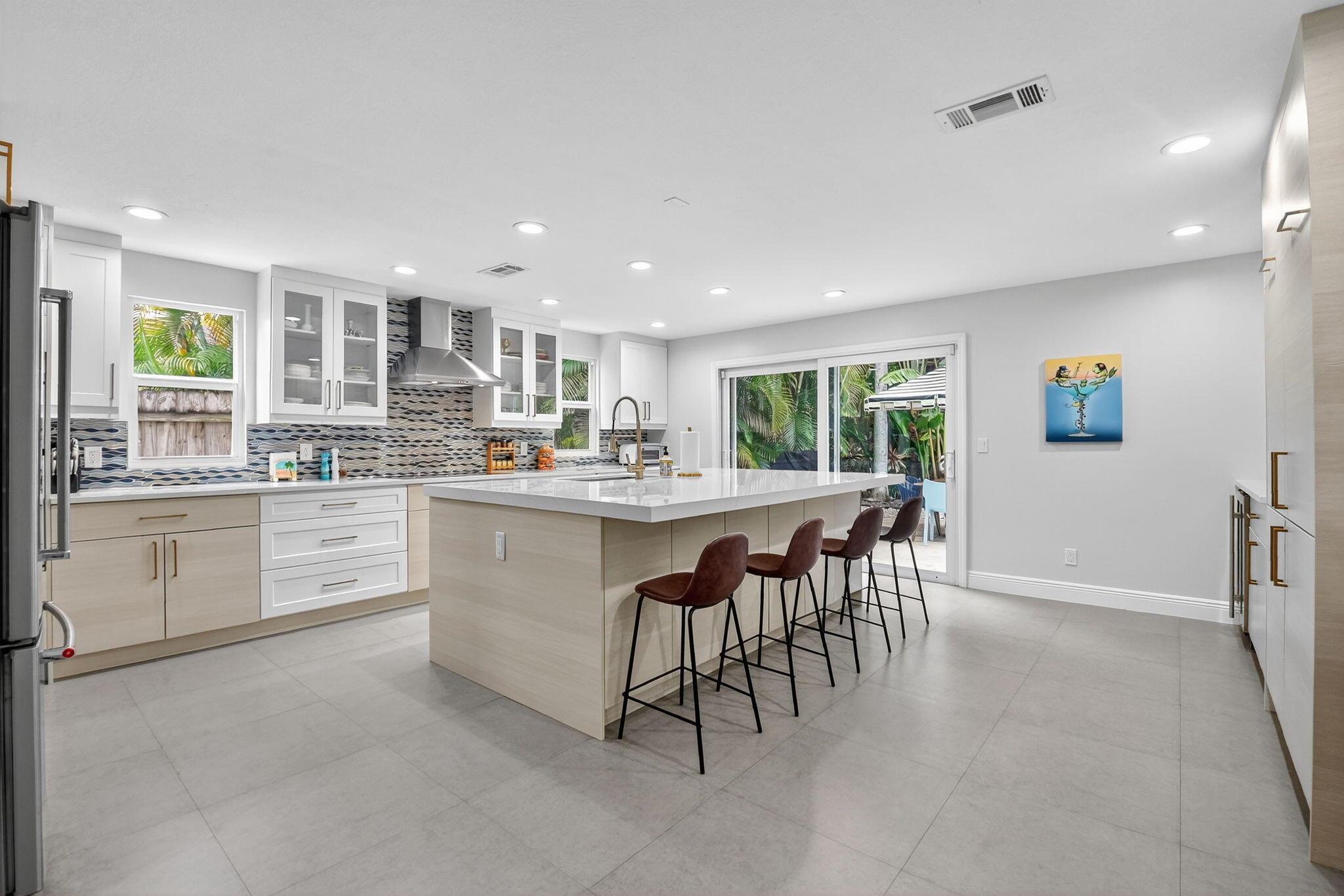 3957 NW 7th Court