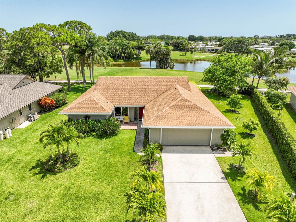 Photo of 7955 SE Trenton Avenue, Hobe Sound, FL 33455 (MLS # R11092374)