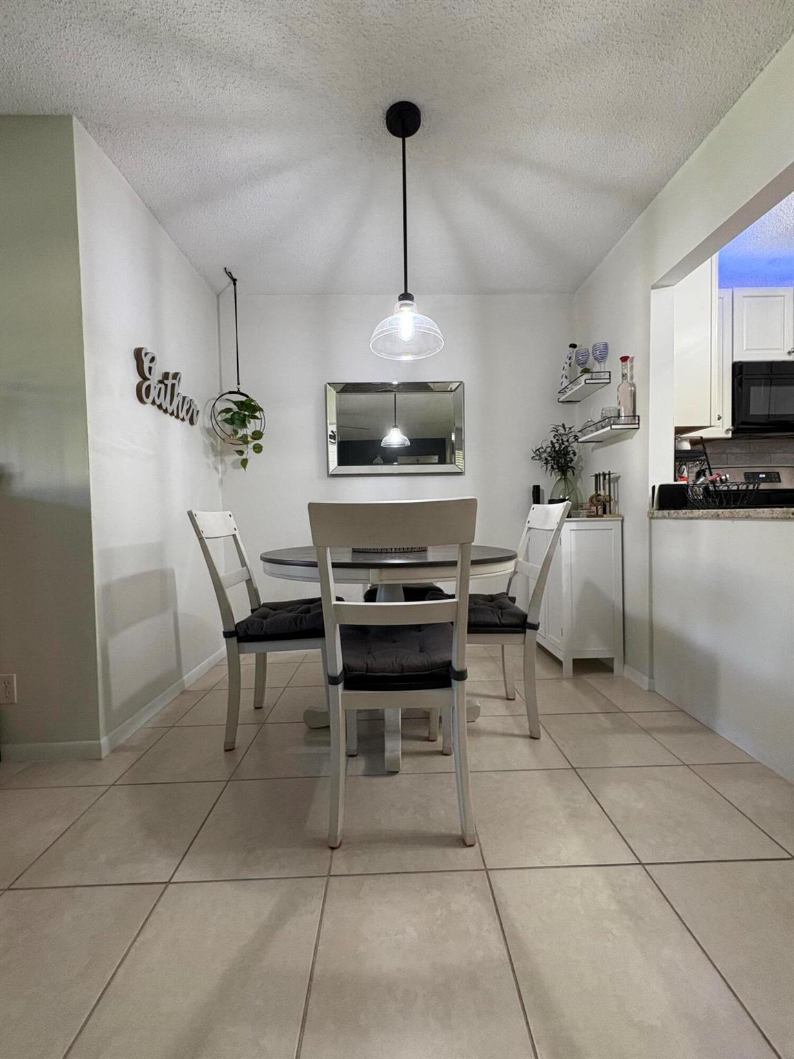 PINE RIDGE SOUTH III COND - Residential Lease